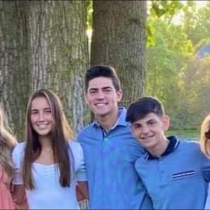 Meet your Posher, Roberto